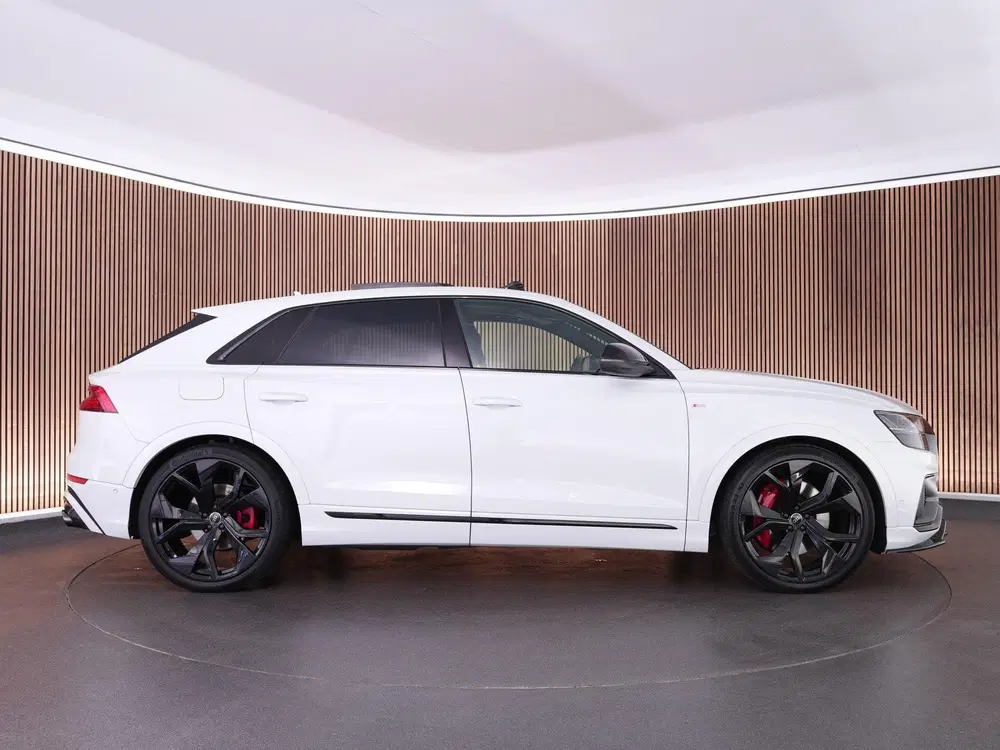 Audi Q8 TFSI e 462pk quattro Pro Line S Competitio uit 2021, foto 13