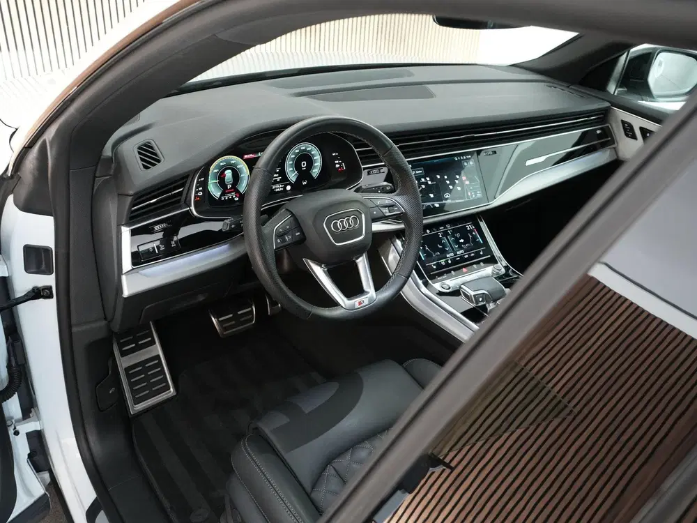 Audi Q8 TFSI e 462pk quattro Pro Line S Competitio uit 2021, foto 9