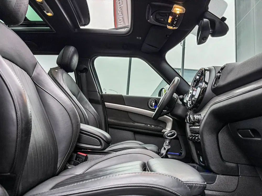 Mini Countryman 1.5 Cooper S E ALL4 Yours Edition Sage Gre uit 2020, foto 12