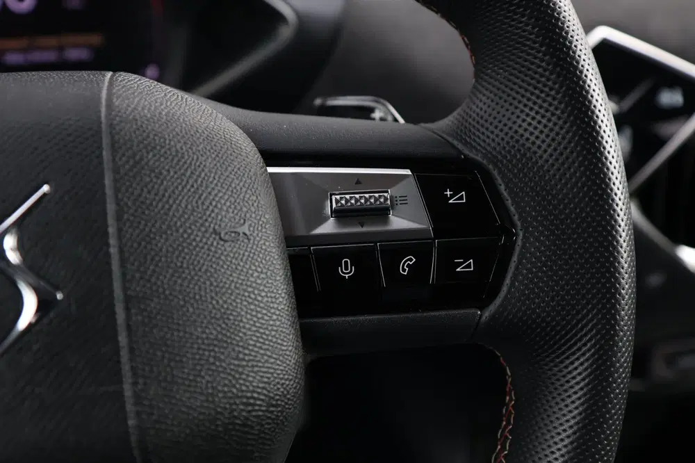 DS Automobiles DS 3 DS 3 1.2 PureTech Performance Line Led Vis uit 2023, foto 11