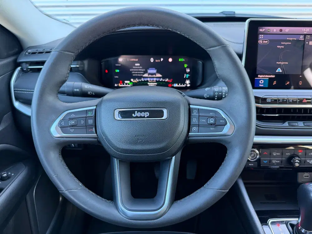 Jeep Compass 4xe AWD Plug-in Hybrid Electric Night Eagl uit 2023, foto 15