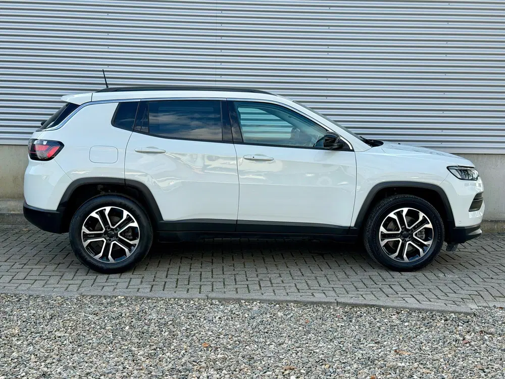 Jeep Compass 4xe AWD Plug-in Hybrid Electric Night Eagl uit 2023, foto 5