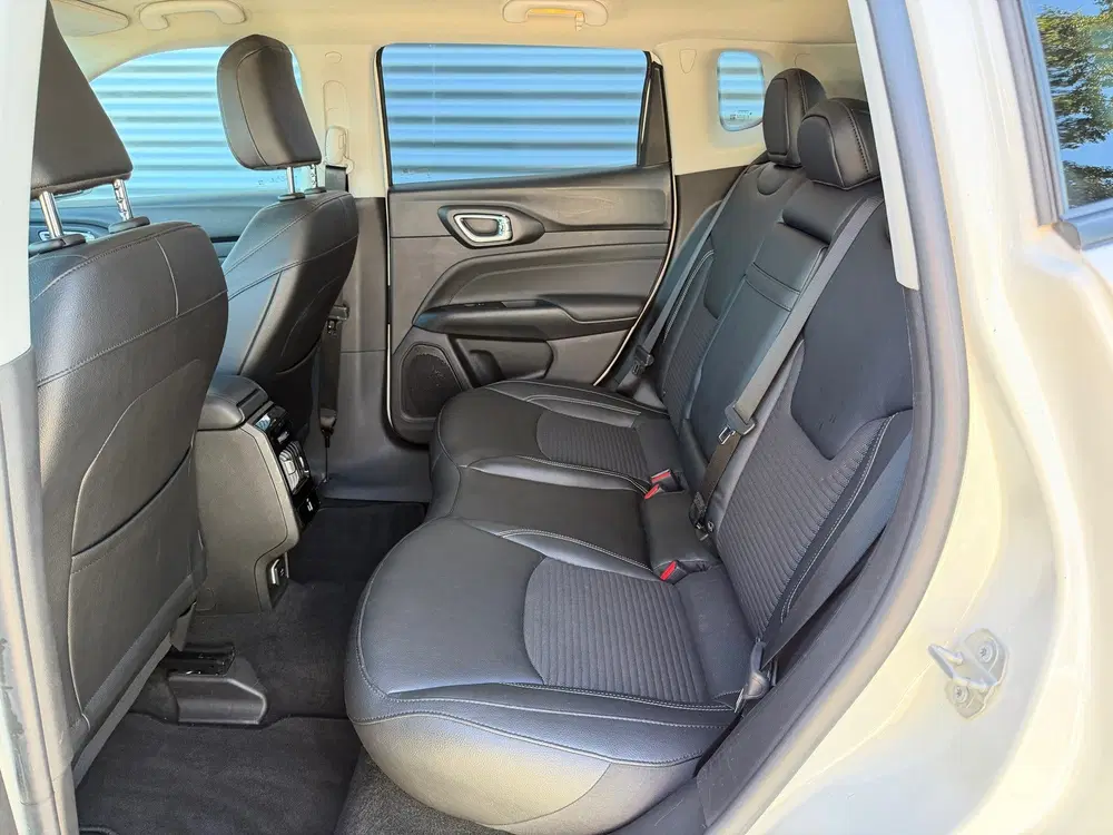 Jeep Compass 4xe AWD Plug-in Hybrid Electric Night Eagl uit 2023, foto 9