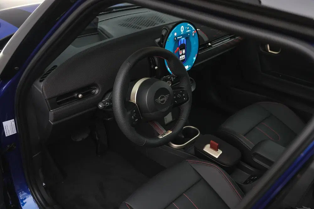 Mini Hatchback Cooper C Automaat uit 2025, foto 10