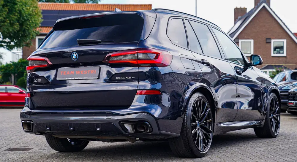 BMW X5 XDrive45e High Executive uit 2023, foto 2
