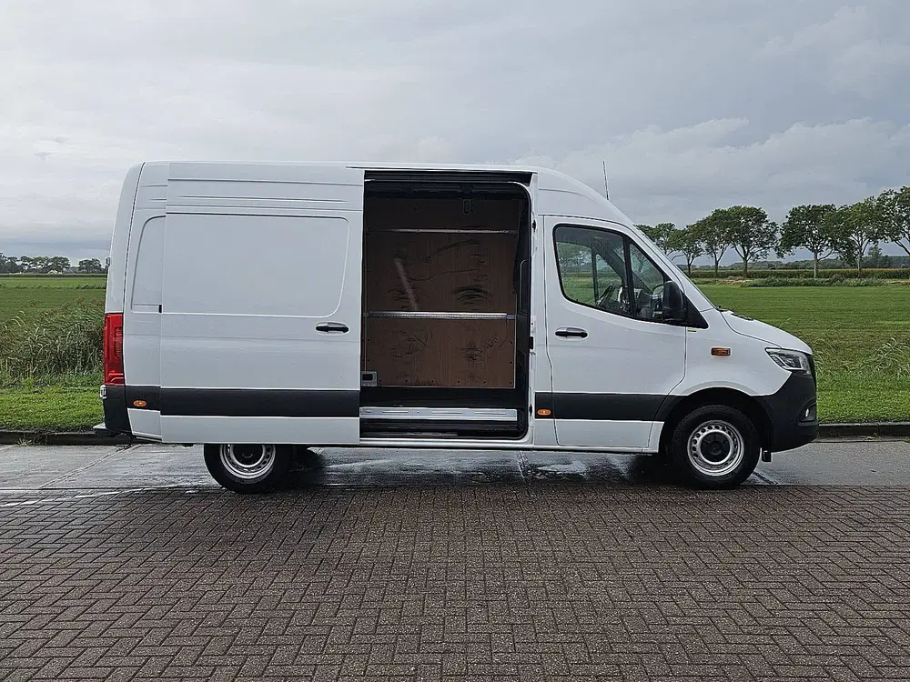 Mercedes-Benz Sprinter 317 L2H2 LED Mbux10 Automaat Navi Cam uit 2024, foto 11