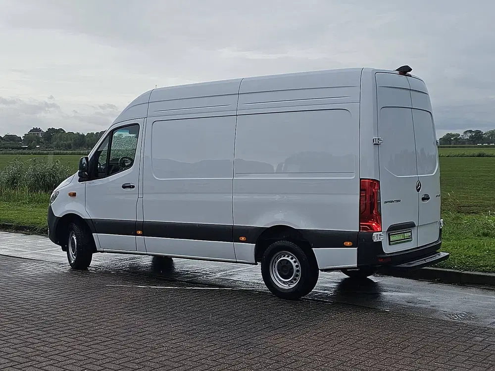 Mercedes-Benz Sprinter 317 L2H2 LED Mbux10 Automaat Navi Cam uit 2024, foto 6