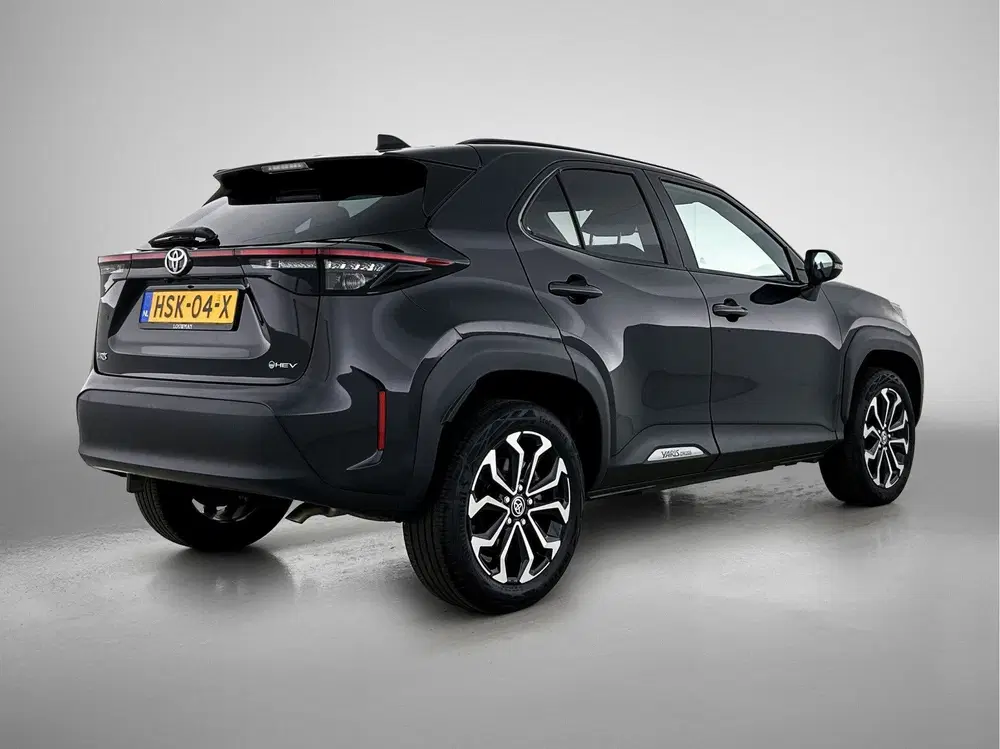 Toyota Yaris Cross 1.5 Hybrid 115 pk Dynamic Automaat uit 2025, foto 2