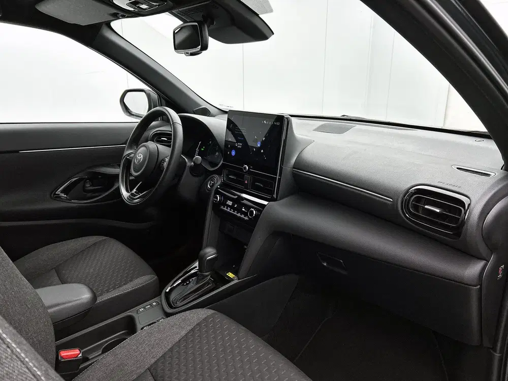 Toyota Yaris Cross 1.5 Hybrid 115 pk Dynamic Automaat uit 2025, foto 6