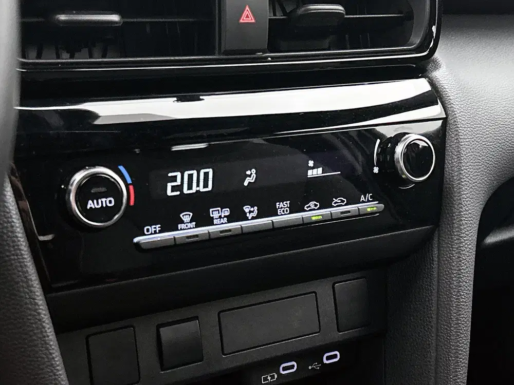 Toyota Yaris Cross 1.5 Hybrid 115 pk Dynamic Automaat uit 2025, foto 9