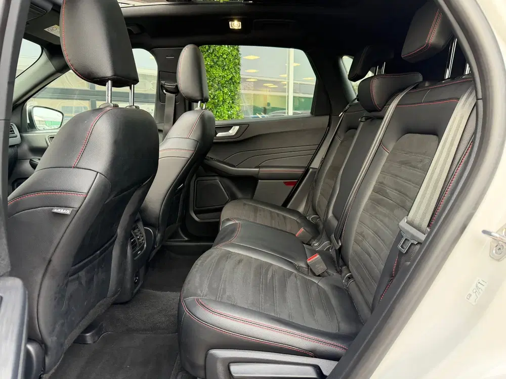 Ford Kuga 2.5 PHEV 225PK ST-Line X uit 2021, foto 11