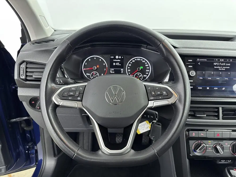 Volkswagen T-Cross 1.0 TSI Life Edition uit 2021, foto 13