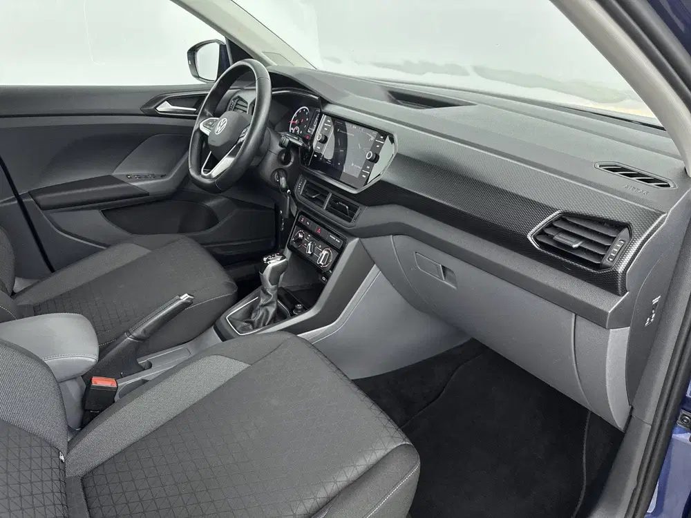 Volkswagen T-Cross 1.0 TSI Life Edition uit 2021, foto 8