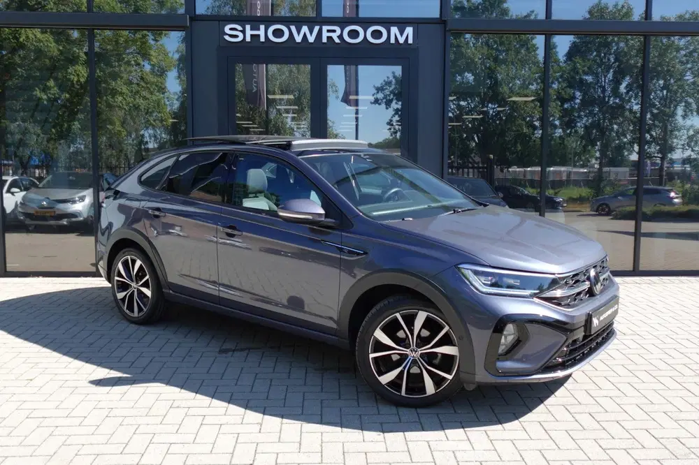 Volkswagen Taigo 1.5 TSI R-Line Business PANO KEYLESS CAM uit 2022, foto 3