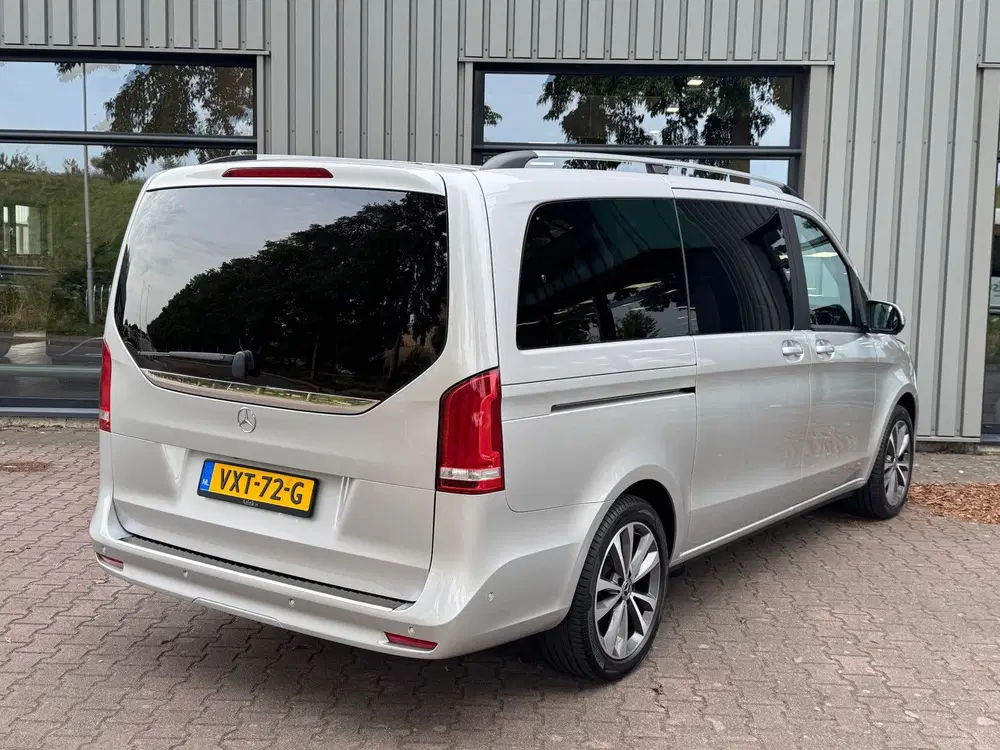 Mercedes-Benz V-Klasse 300d Lang DC Airmatic luchtvering Sta uit 2022, foto 2