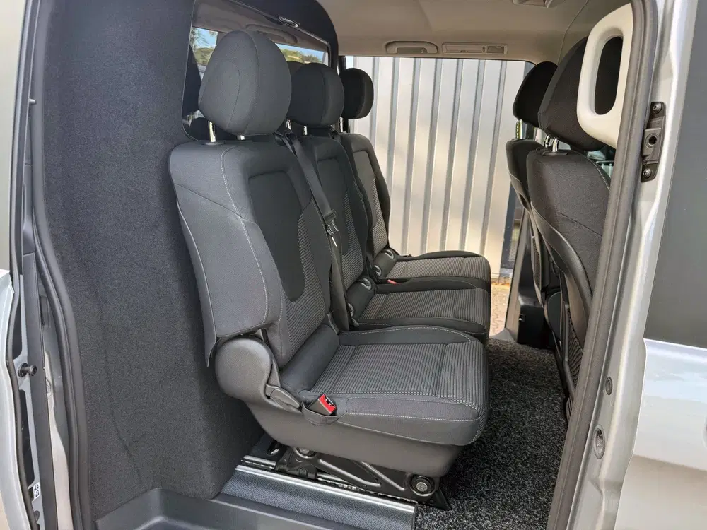 Mercedes-Benz V-Klasse 300d Lang DC Airmatic luchtvering Sta uit 2022, foto 4