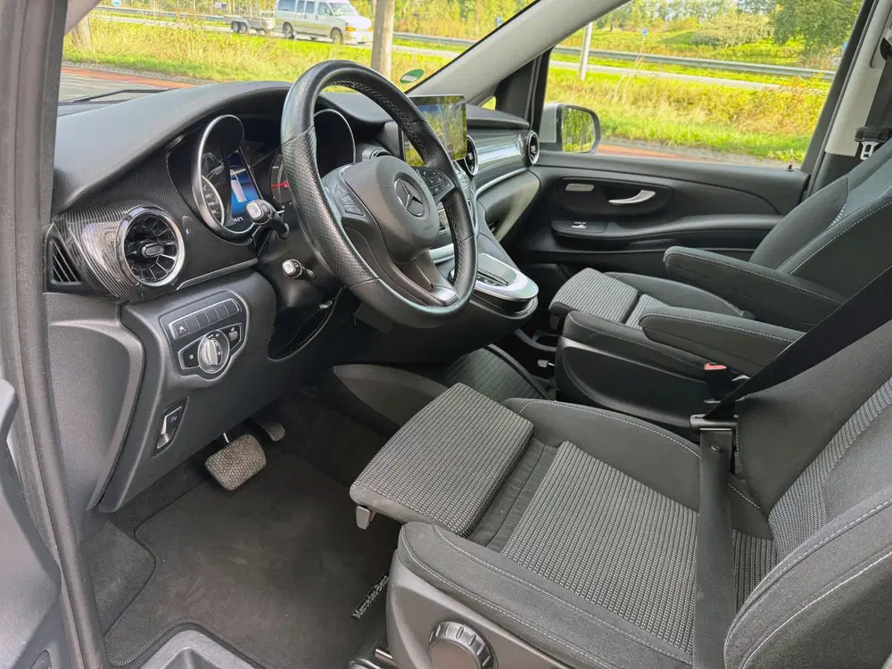 Mercedes-Benz V-Klasse 300d Lang DC Airmatic luchtvering Sta uit 2022, foto 5