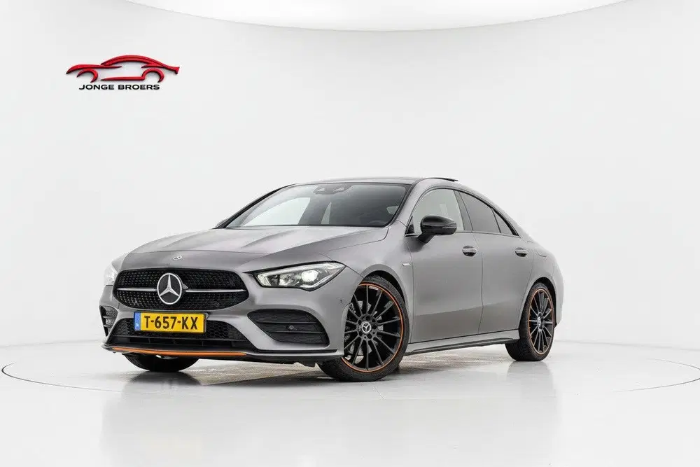 Mercedes-Benz CLA 200 Premium Plus Pano uit 2019