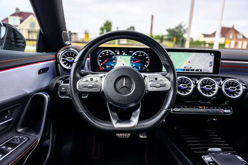Mercedes-Benz CLA 200 Premium Plus Pano uit 2019, foto 3