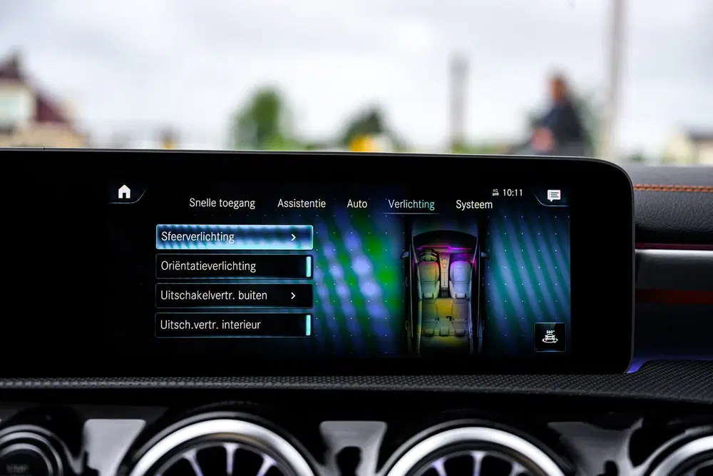Mercedes-Benz CLA 200 Premium Plus Pano uit 2019, foto 6