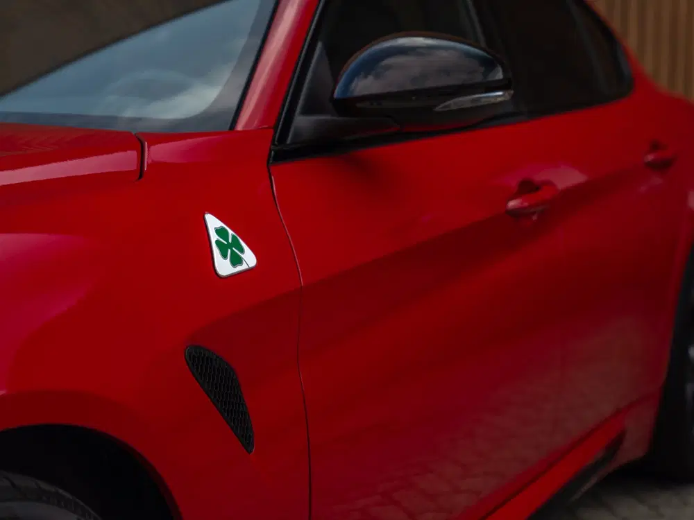 Alfa Romeo Giulia 2.9 V6 Quadrifoglio uit 2023, foto 14