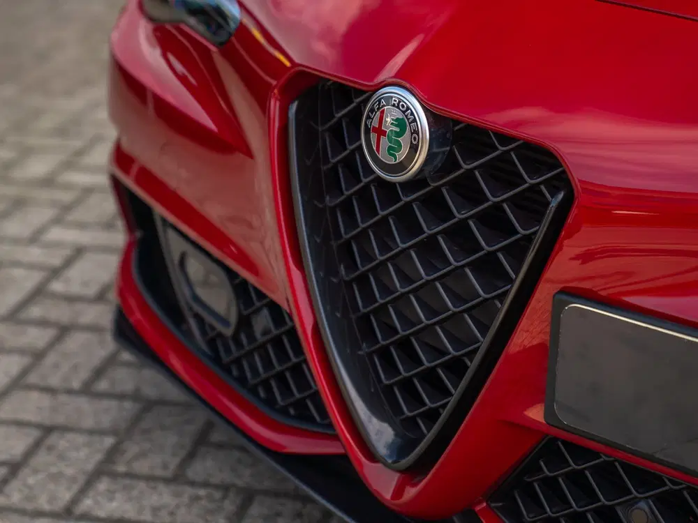 Alfa Romeo Giulia 2.9 V6 Quadrifoglio uit 2023, foto 15