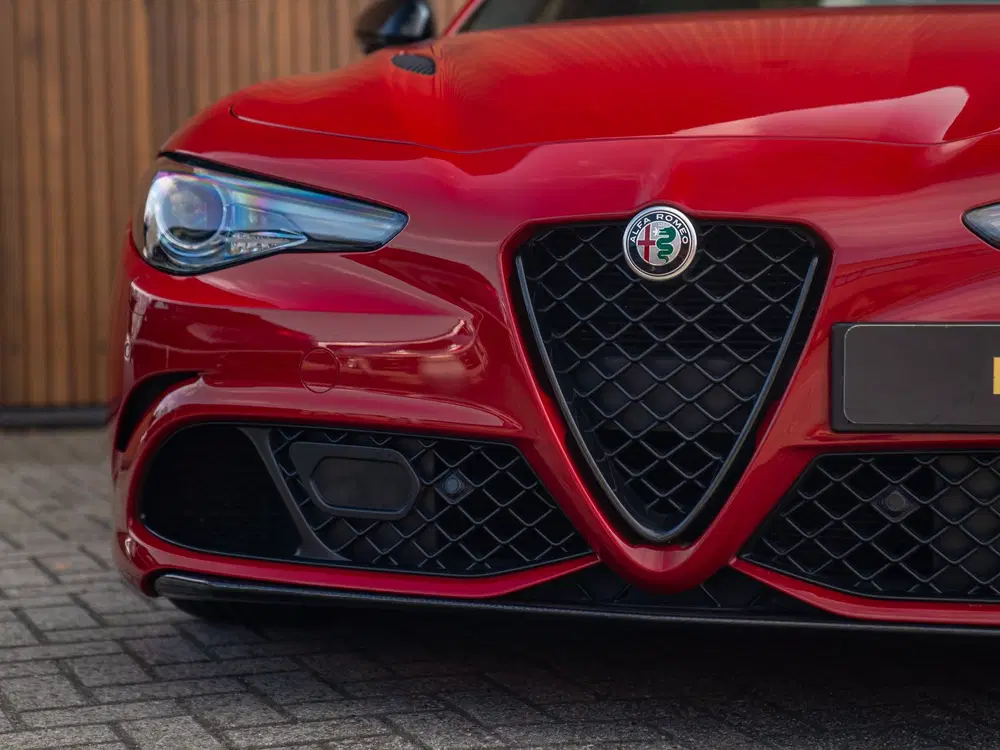 Alfa Romeo Giulia 2.9 V6 Quadrifoglio uit 2023, foto 3