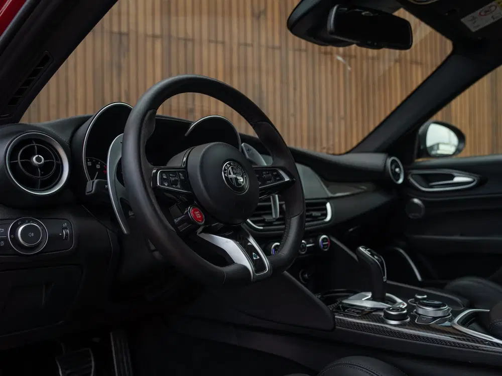 Alfa Romeo Giulia 2.9 V6 Quadrifoglio uit 2023, foto 7