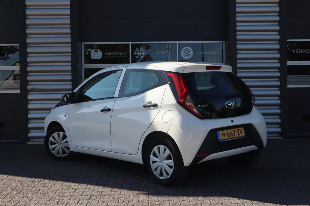 Toyota Aygo 1.0 VVT-i x carplay uit 2020, foto 2