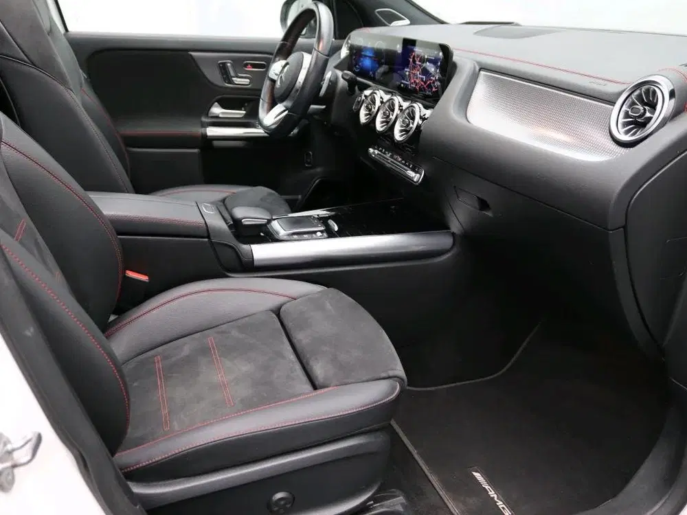 Mercedes-Benz EQA 250 AMG Nightpakket 67 kWh uit 2021, foto 5