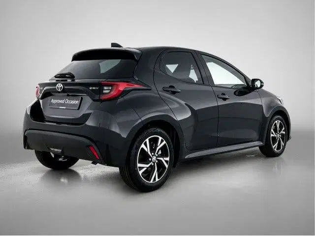 Toyota Yaris 1.5 Hybrid 115 Dynamic uit 2026, foto 2