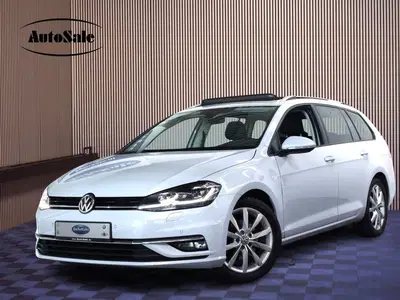 Volkswagen Golf 1.5 TSI DSG Highline PANO VIRTUAL CA uit 2019