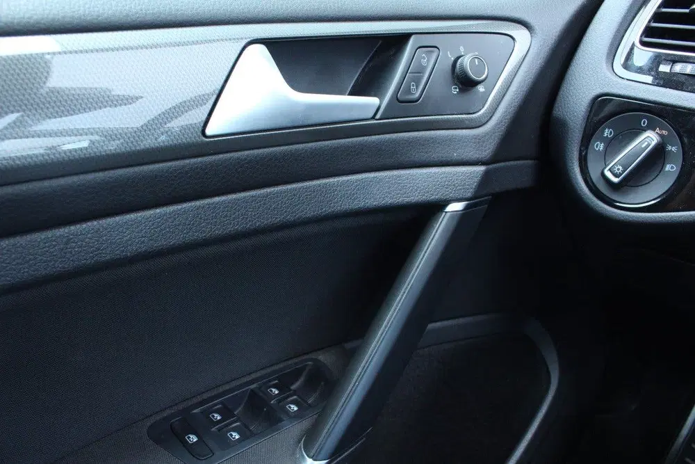 Volkswagen Golf 1.5 TSI DSG Highline PANO VIRTUAL CA uit 2019, foto 15