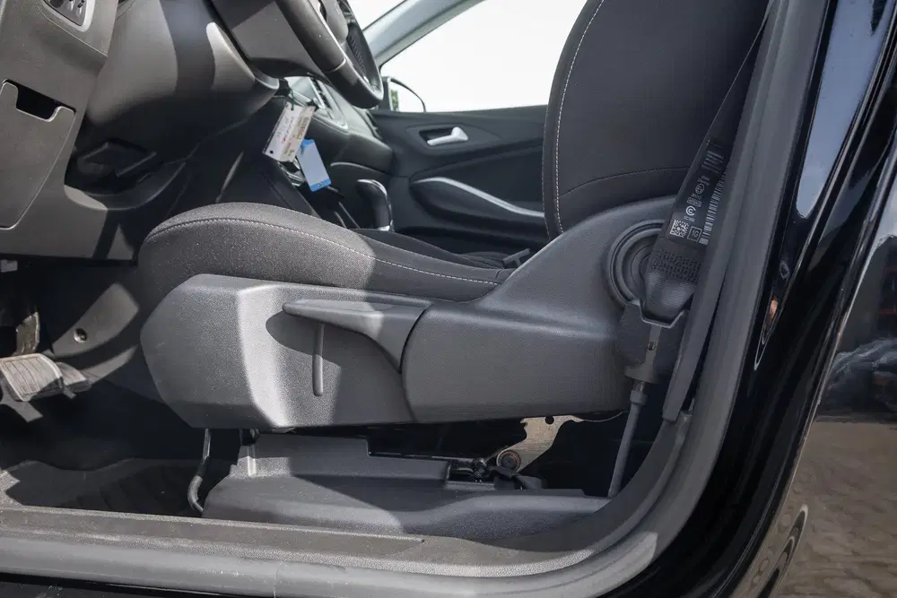 Opel Grandland 1.2 Turbo Elegance klimaat control uit 2021, foto 10