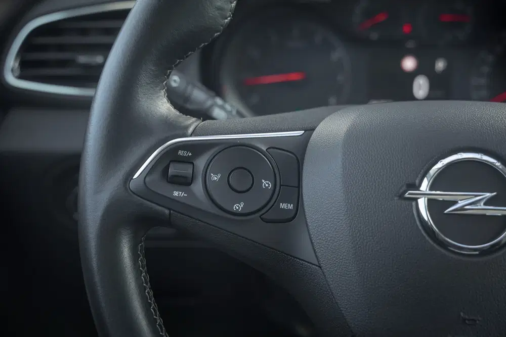 Opel Grandland 1.2 Turbo Elegance klimaat control uit 2021, foto 14