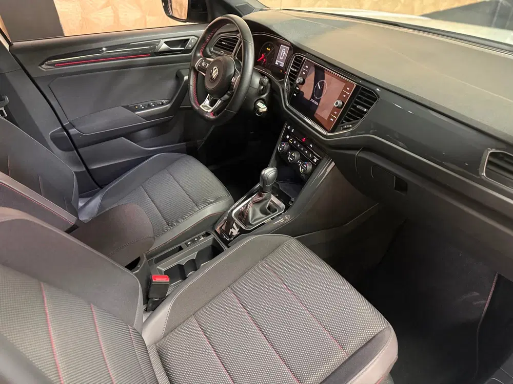 Volkswagen T-Roc 1.5 TSI Sportline Business uit 2020, foto 10