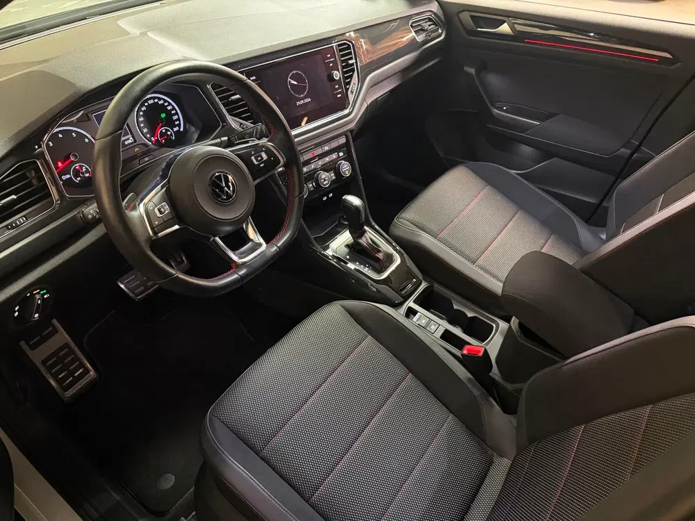 Volkswagen T-Roc 1.5 TSI Sportline Business uit 2020, foto 14