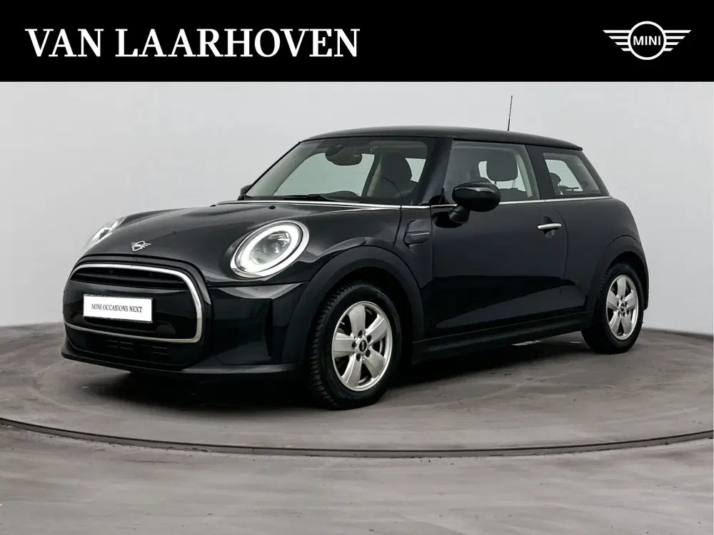 Mini Hatchback Cooper Essential Automaat uit 2024