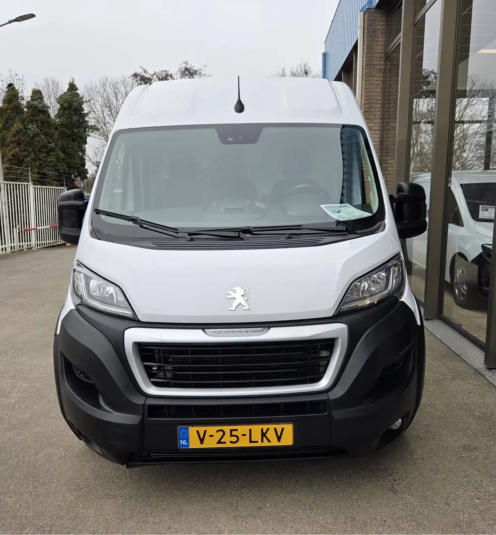 Peugeot Boxer 2.2 BlueHDI 140Pk L4H2 Airco Navi PDC Crui uit 2022, foto 12