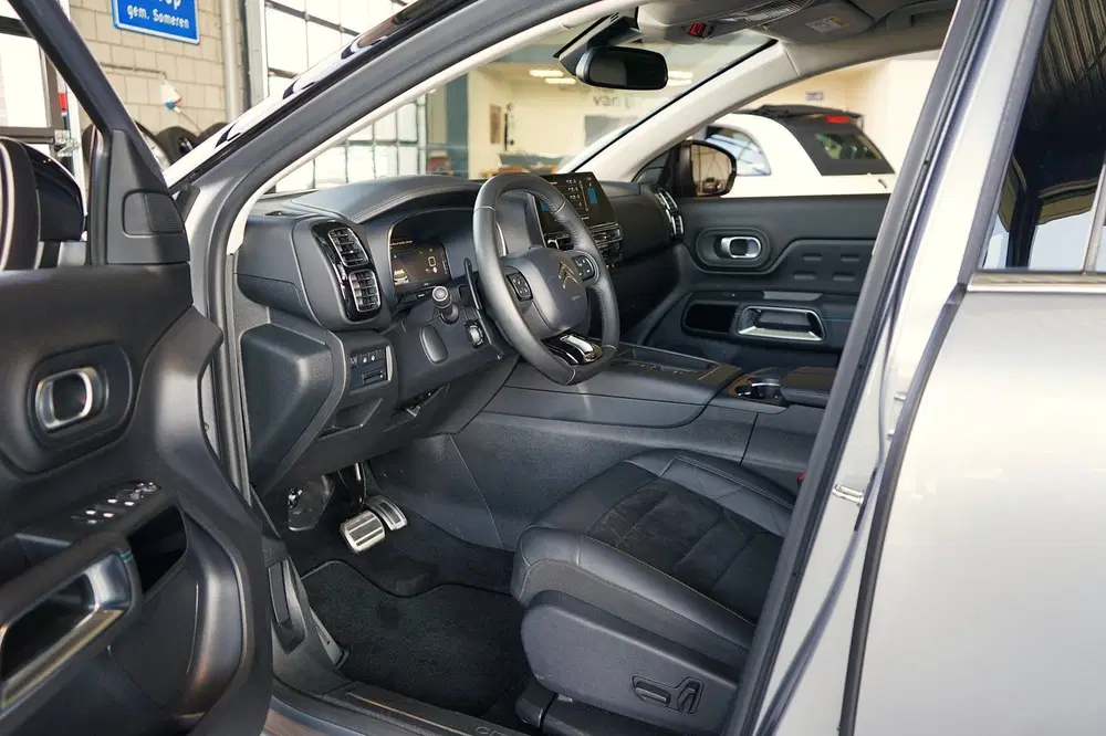 Citroën C5 Aircross Citroen C5 Aircross 1.2 PureTech Shine TRE uit 2022, foto 4