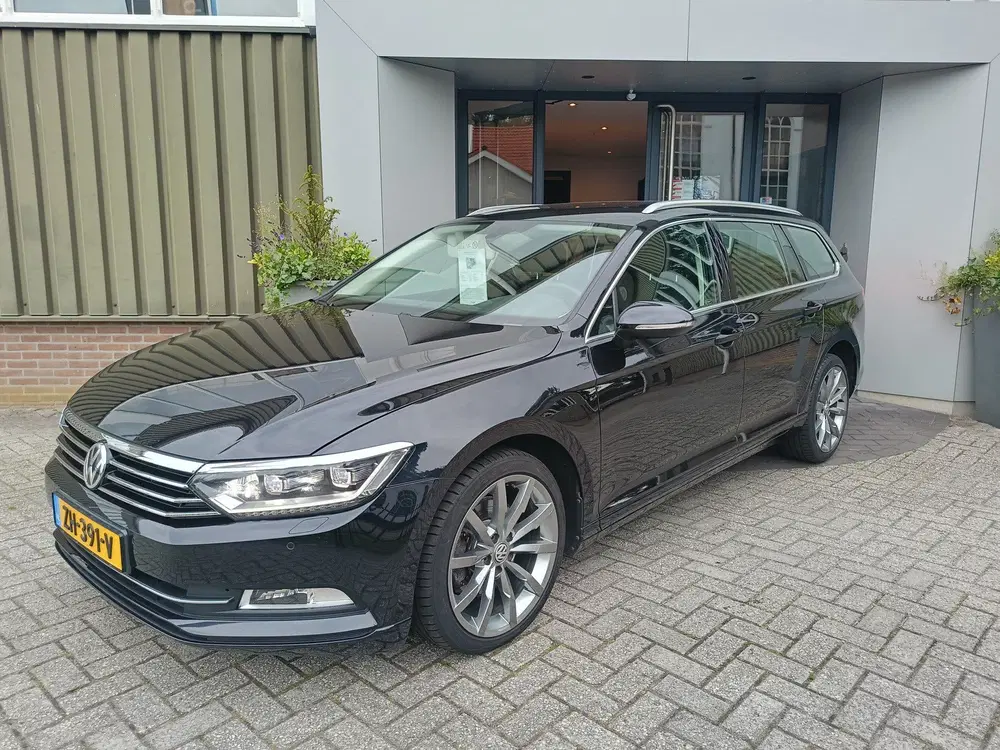 Volkswagen Passat 1.5 TSI Comfortline Business uit 2019