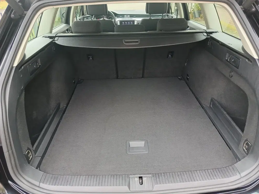 Volkswagen Passat 1.5 TSI Comfortline Business uit 2019, foto 11