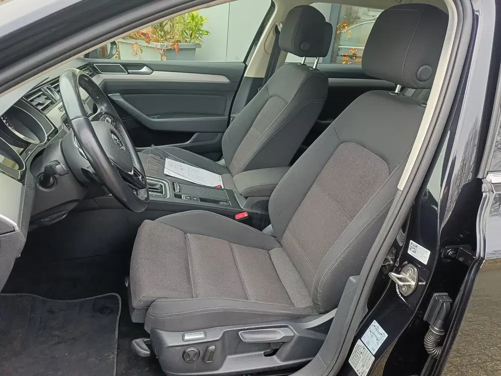 Volkswagen Passat 1.5 TSI Comfortline Business uit 2019, foto 6