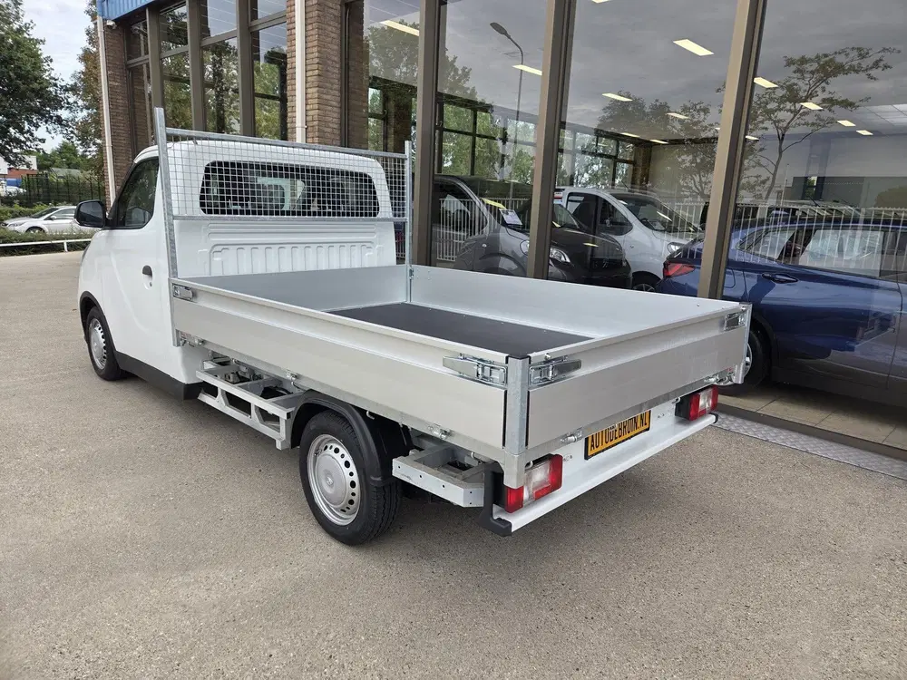 Maxus eDeliver 3 L2 50 kWh Open laadbak uit 2026, foto 4