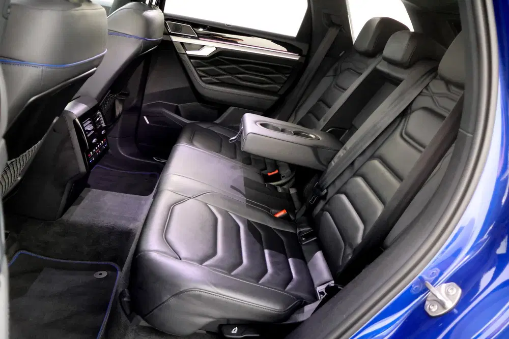 Volkswagen Touareg 3.0 eHybrid R 4MOTION 462PK PANO uit 2021, foto 11