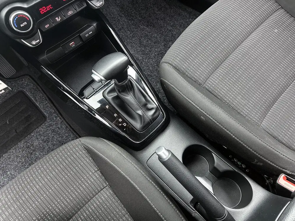 Kia Stonic 1.0 T-GDi MHEV DynamicPlusLine uit 2023, foto 12