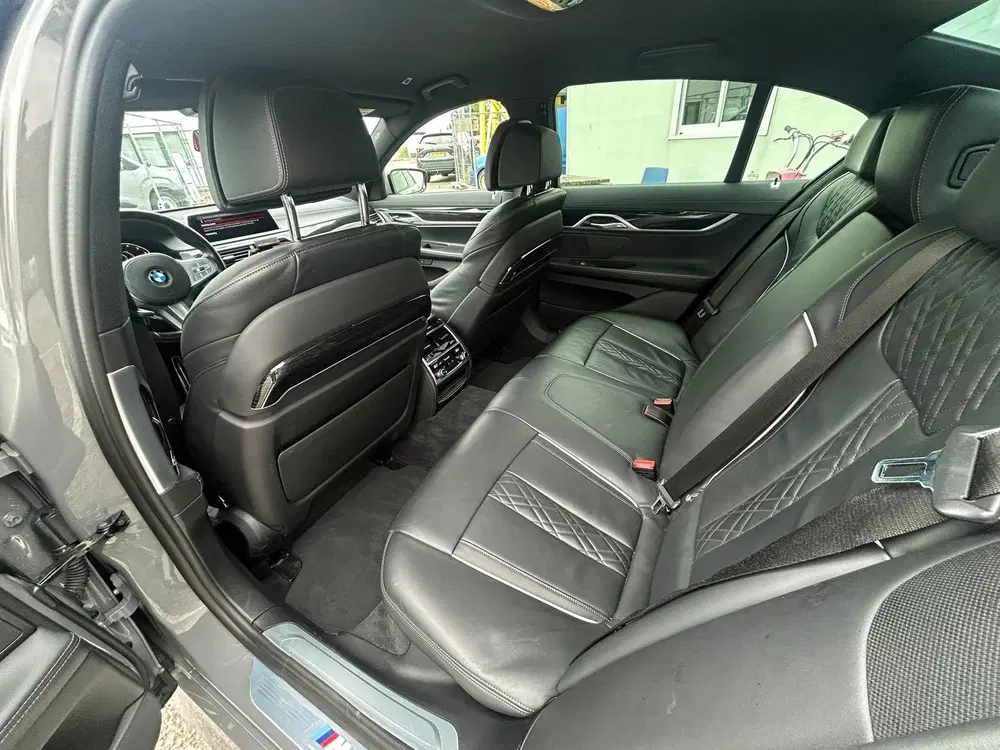 BMW 7-serie 730d High Executive m sport massage soft c uit 2022, foto 6