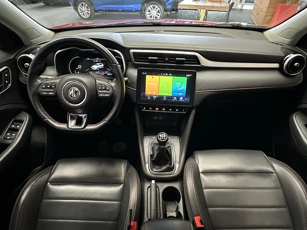 MG ZS 1.5 106 PK LEDER CRUISE CONTROL NAVIGATIE uit 2023, foto 12