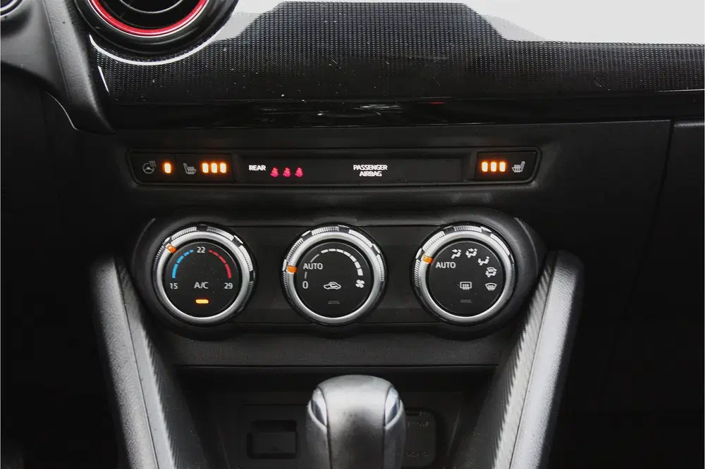 Mazda 2 1.5 SkyActiv-G 90 Homura uit 2024, foto 5
