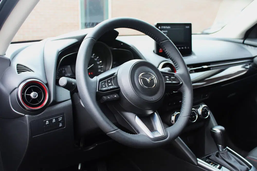 Mazda 2 1.5 SkyActiv-G 90 Homura uit 2024, foto 6